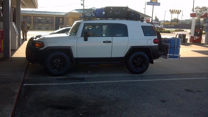 FJ loaded at gas station2.jpg