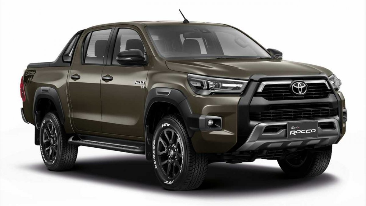 2021-toyota-hilux-launched-in-thailand.jpeg
