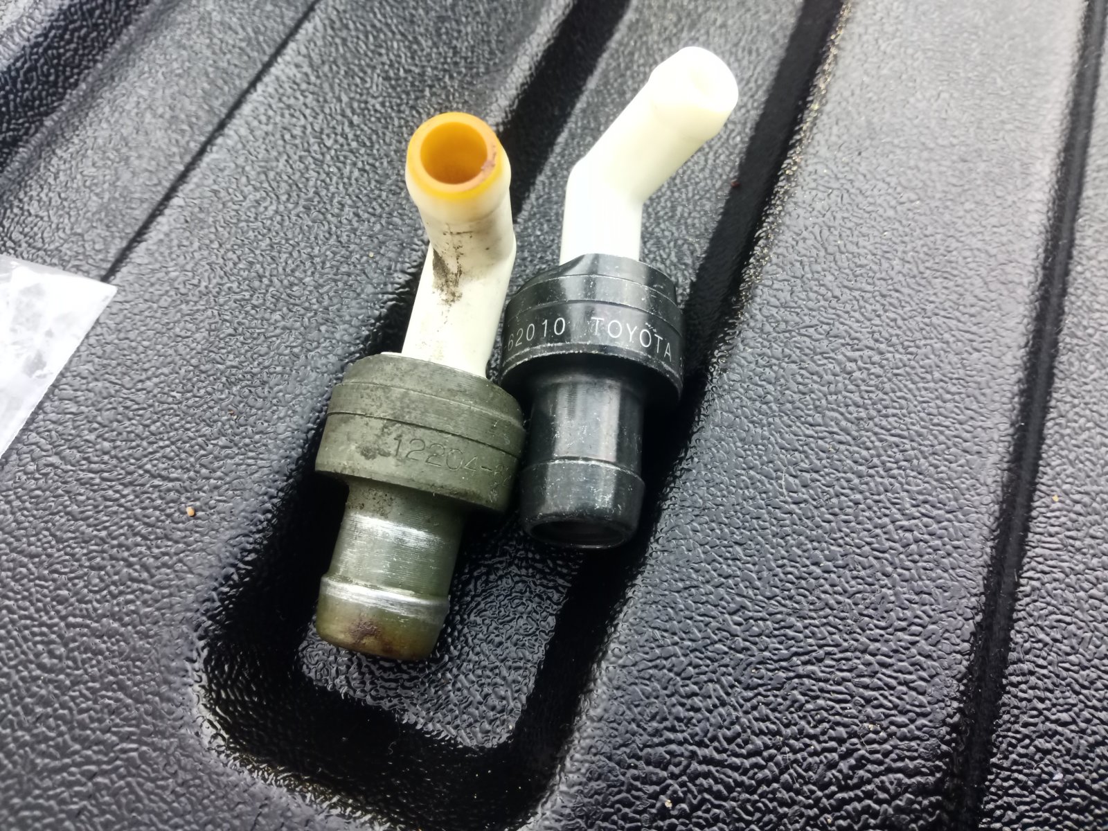 PCV valve and hose new at 346346  27 years ~ 2.jpg