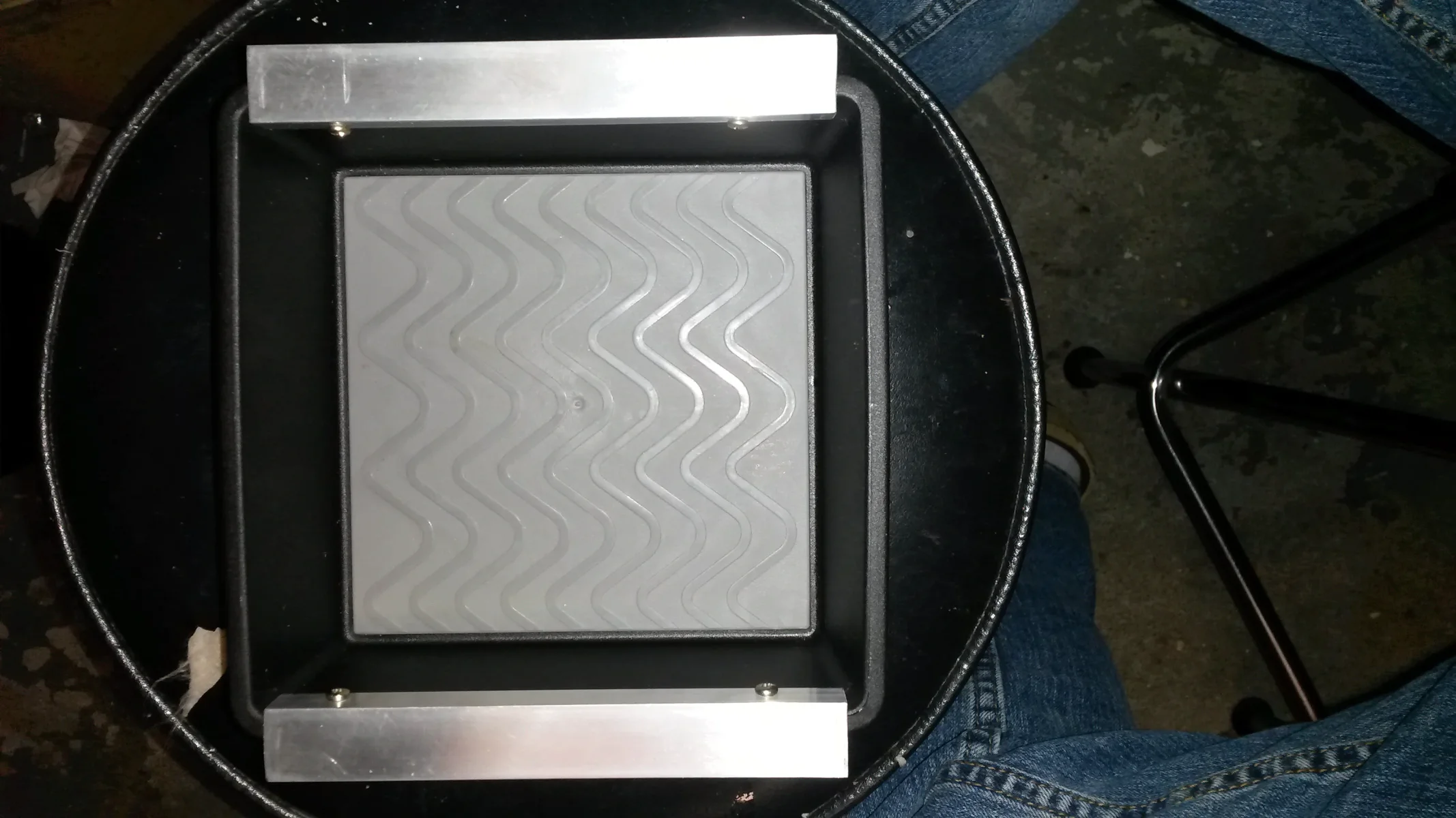 3 dollar tray2.webp