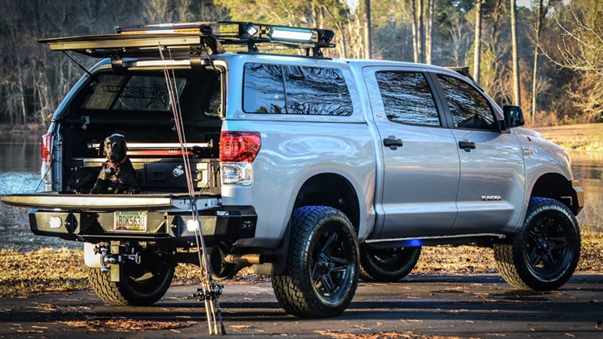 r-e-truck-caps-partners-rigid-led-lights-shine-bright1.webp